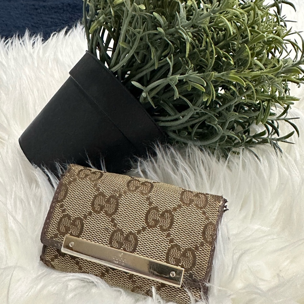 Gucci Beige and Brown Monogram key holder Wallet